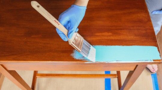 Sơn dầu gỗ là gì? Ưu điểm khi sử dụng sơn dầu cho các vật dụng