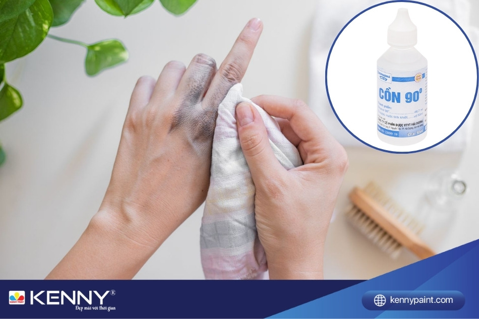 Cách tẩy sơn xịt bằng cồn nhanh chóng và hiệu quả, giúp bạn "đánh bay" vết sơn xịt một cách dễ dàng. 