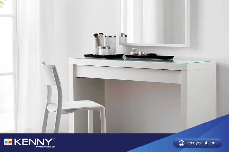 Các màu trắng, xám, ghi… giúp bàn trang điểm thanh lịch, sang trọng