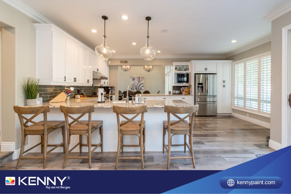 Sàn bếp nên thấp hơn không gian chính của nhà để đảm bảo phù hợp về mặt phong thủy