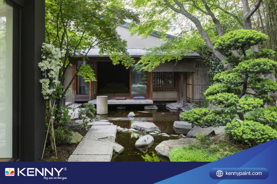 Shizenfu-keishiki kết hợp giữa các yếu tố như ao nhân tạo, đồi, đá và thảm thực vật.