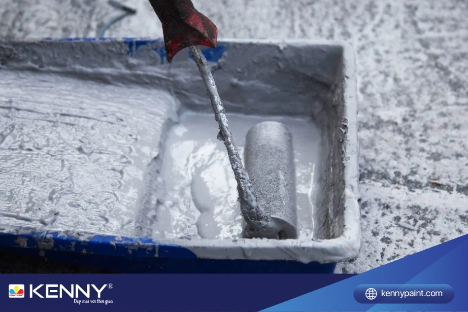 Sơn chịu nhiệt độ cao giúp tăng tuổi thọ của các thiết bị và công trình trong các điều kiện hoạt động khắc nghiệt.