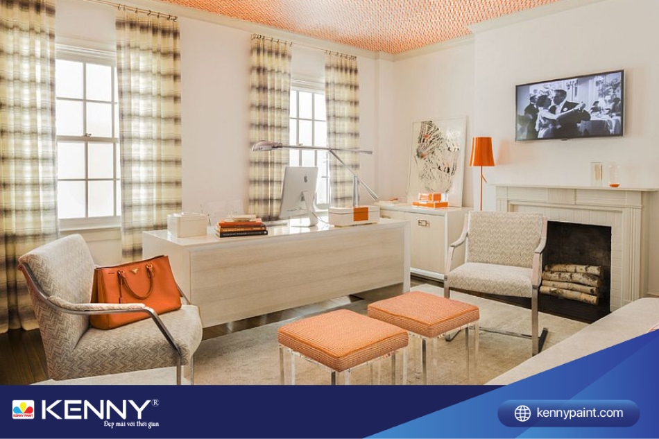 Kết hợp màu cam đào với các phụ kiện nội thất để tạo điểm nhấn 